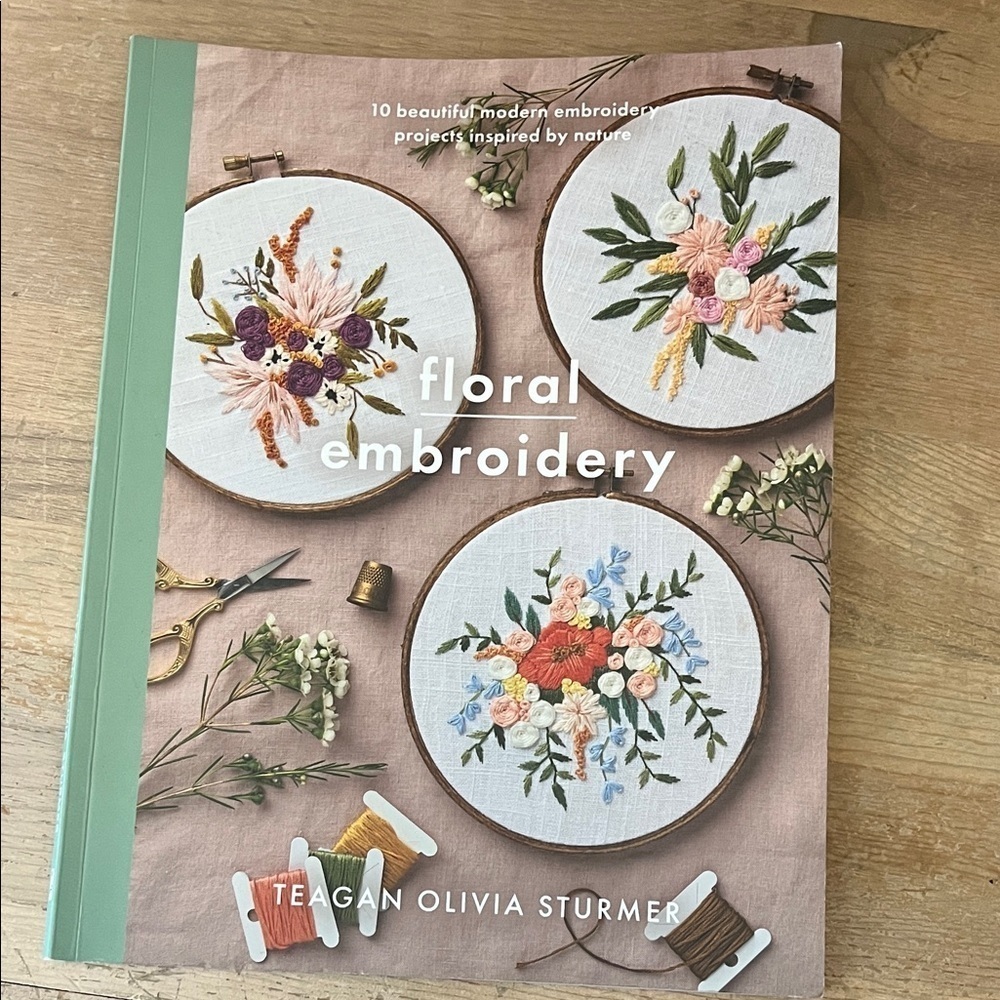 Floral Embroidery Magazine Ten Projects Great Britain 2020